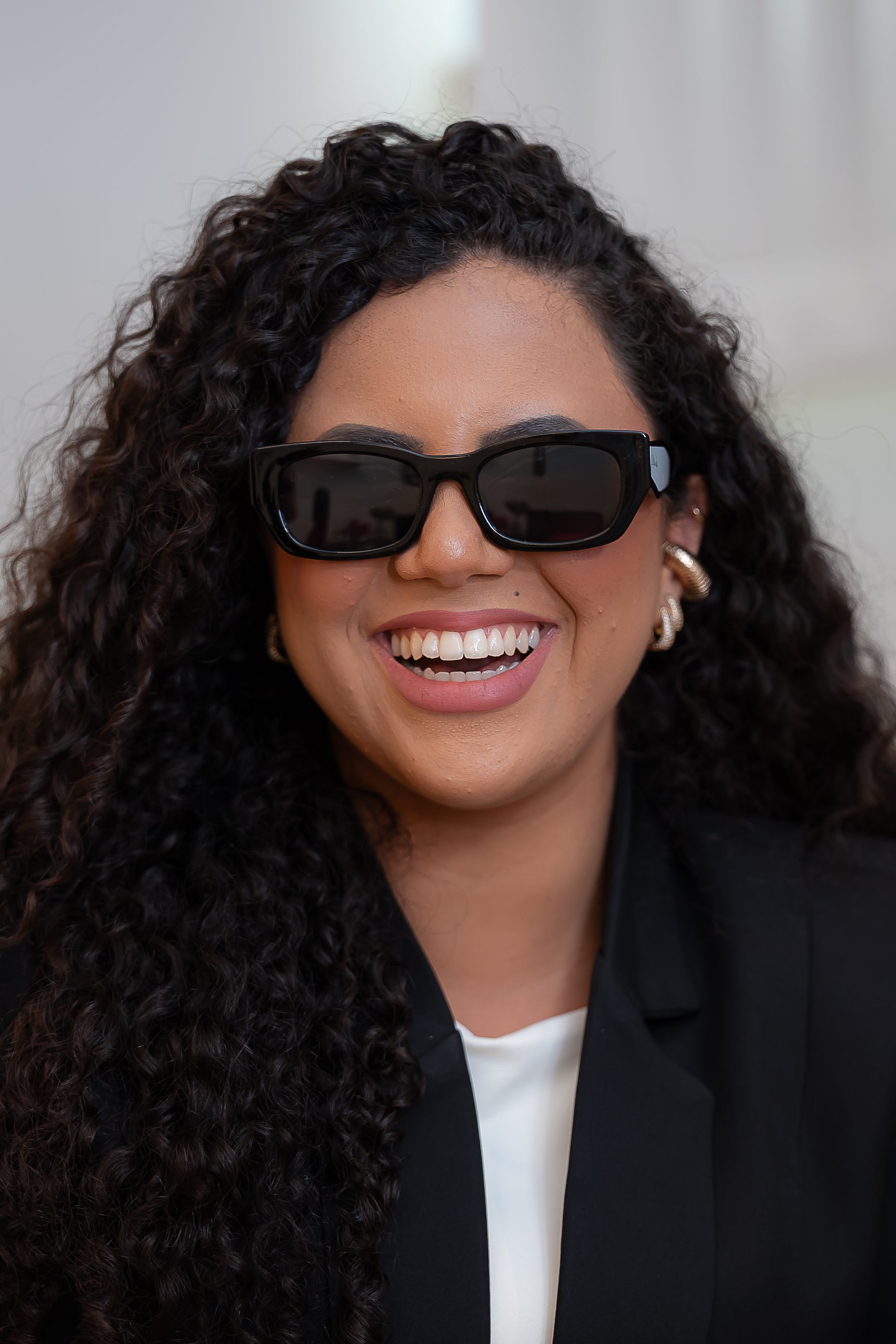 Óculos Solar Grace Feminino - Preto com Branco