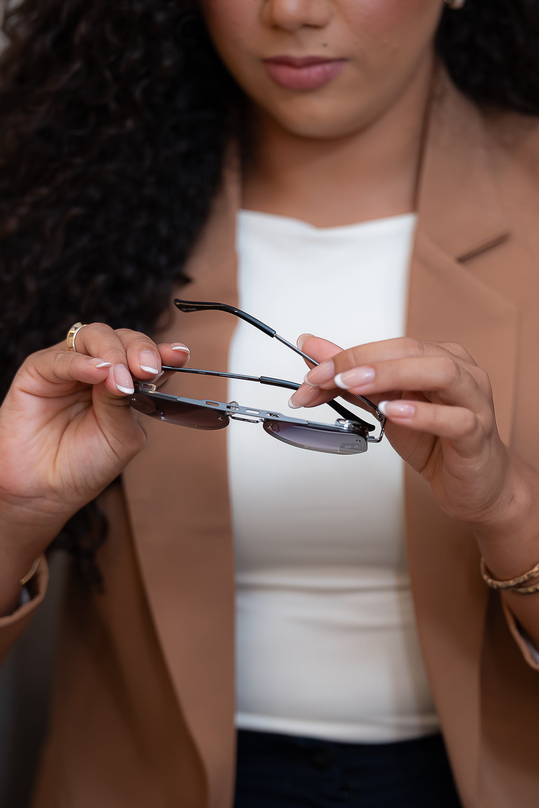 Óculos Solar Lumini Preto  – Coleção Essence